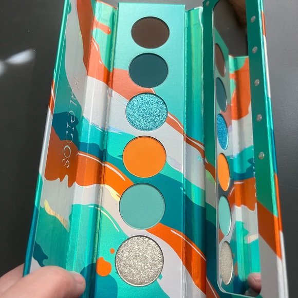 Kaleidos Makeup Kaleidos Futurist Palette New Stunning Indy Brand